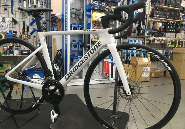 引き取り限定♪ブリヂストン♪アンカー♪CA900♪カーボンフォーク♪通勤通学に♪ 引き取り限定♪ブリヂストン♪アンカー♪CA900♪カーボン