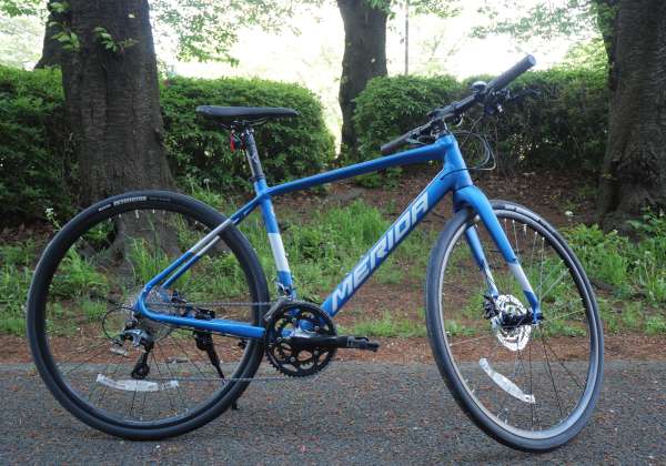 MERIDAクロスバイク27インチSHIMANO 21段、前後ディスクブレーキ MERIDAクロスバイク27インチSHIMANO 21段、前後ディスクブレーキ