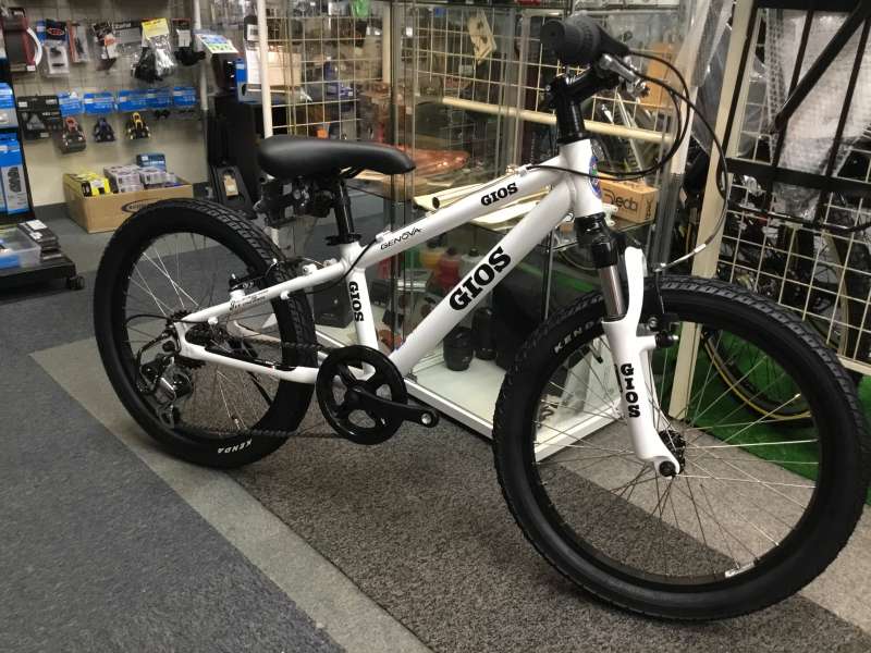 GIOS【20インチ】 GIOS（ジオス）2026年モデル GENOVA （ジェノア）20インチ