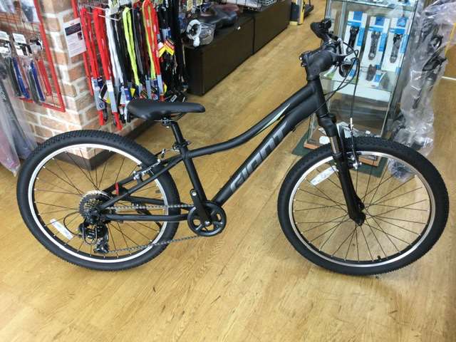 [室内保管] GIANT XTC JR 24 2021年モデル　MTB 手渡し 室内保管] GIANT XTC JR 24 2021年モデル MTB 手渡し