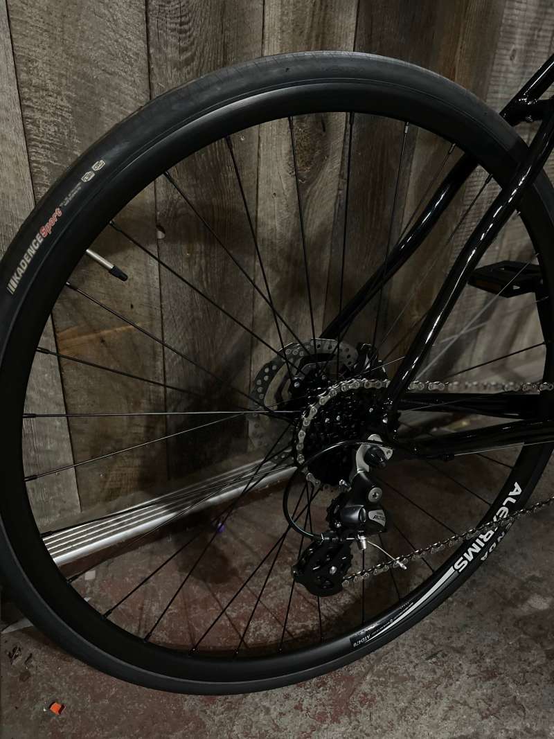 カスタムクロスバイク　イタリア Bianchi C-SPORT 1 イタリアブランド クロスバイク ビアンキ