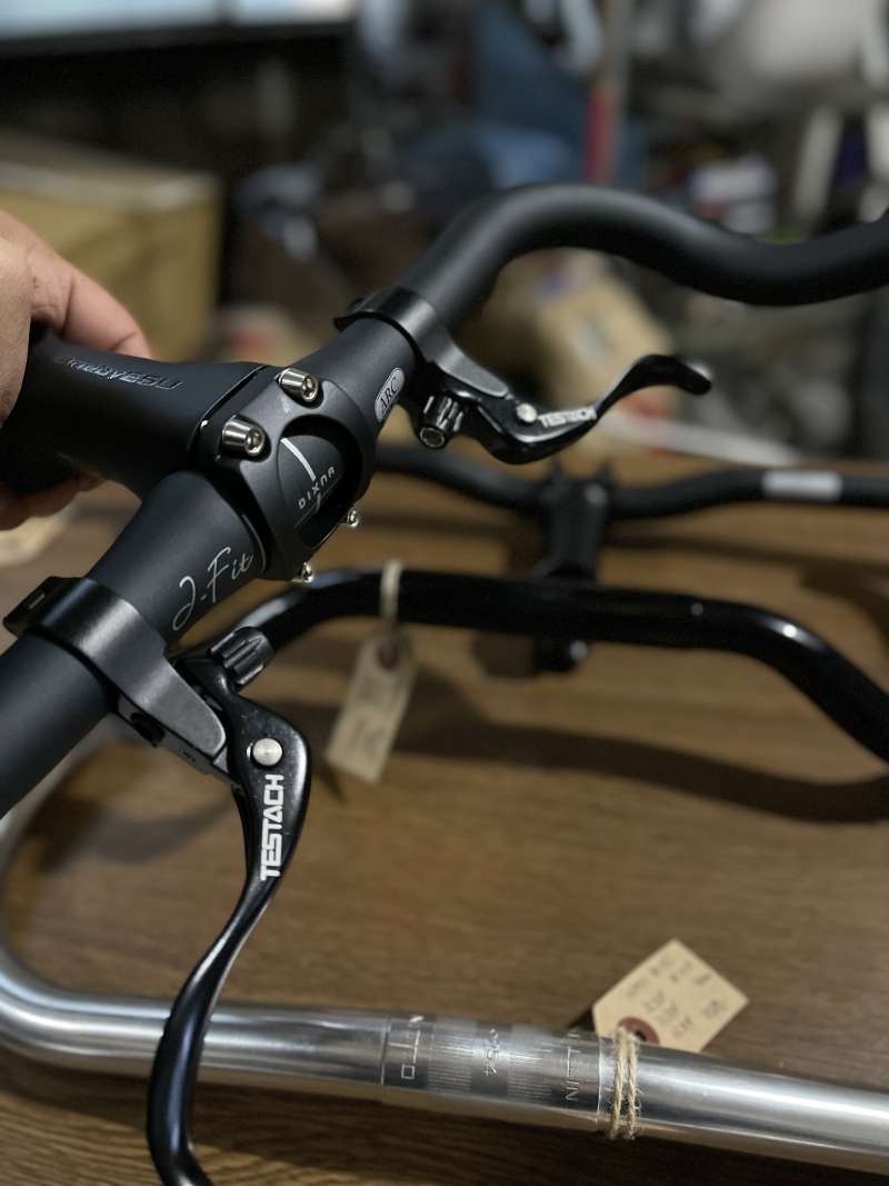 NITTO ブルホーンハンドル　TEKTRO ブレーキセット Bruno Day Tour 700c Flat のブルホーン化だべ～