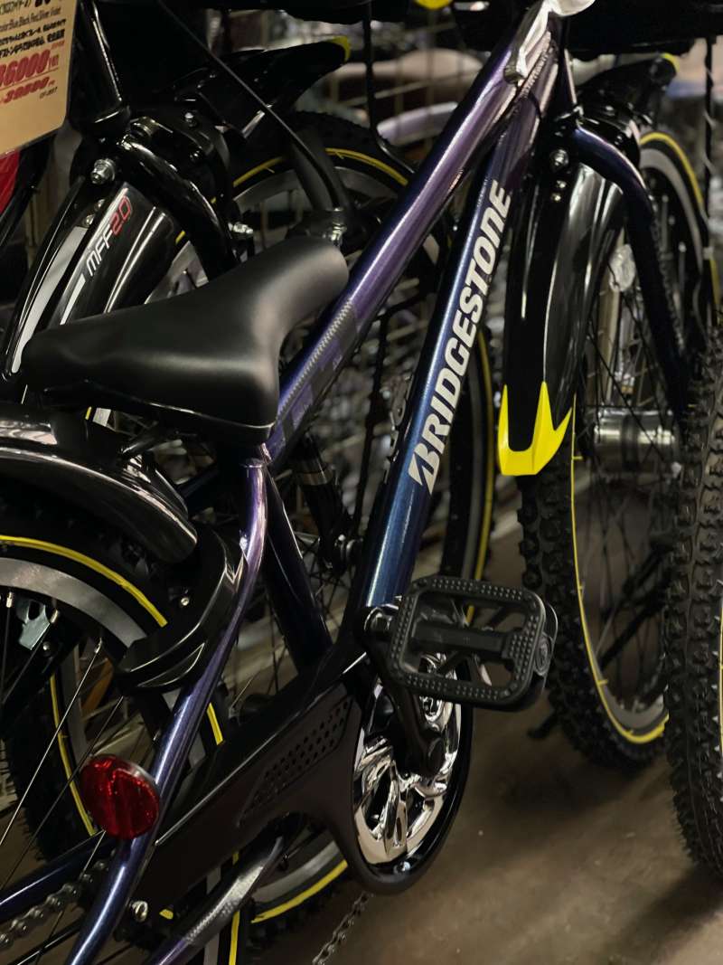 ブリヂストン　キッズバイク ブラック/イエロー ディスクブレーキ　屋根付き保管 ブリヂストン キッズバイク ブラック/イエロー ディスクブレーキ 屋根