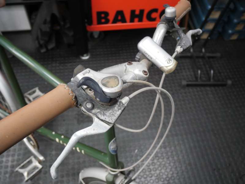 Bianchiメルロー ミニベロ 当時カラー分解整備済新品パーツ交換 Bianchiメルロー ミニベロ 当時カラー分解整備済新品パーツ交換