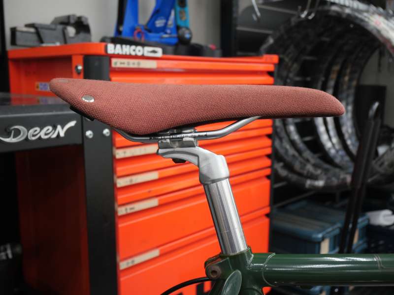 ミニベロ 自転車 マットブラック赤ハンドル整備済