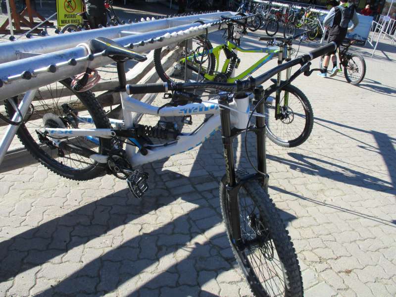 【ウィスラー購入】カナダ MTB BC BIKE RACE 限定バッグ ウィスラー購入】カナダ MTB BC BIKE RACE 限定バッグ