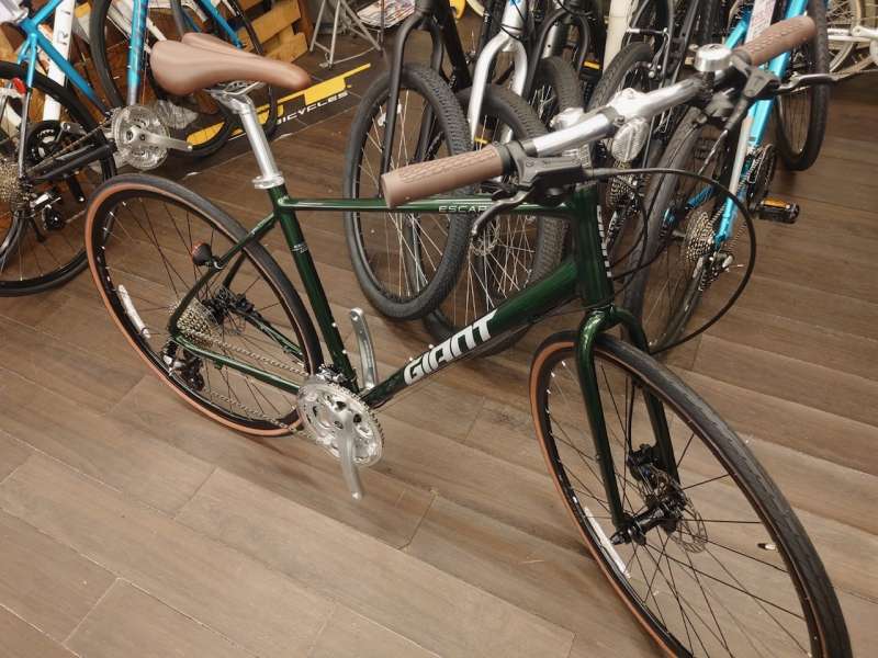 Giant Escape R Disc 2022 フォレストグリーン Giant Escape R Disc 2022 フォレストグリーン セオサイクル