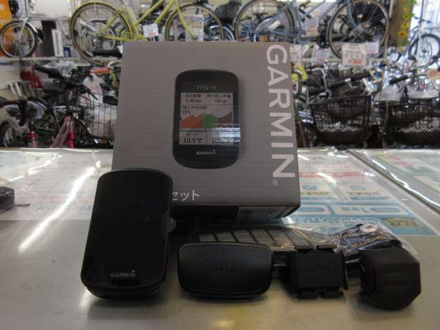 専用 VETTA 200 レザーサドルと70T ドミフォン チェーンリング