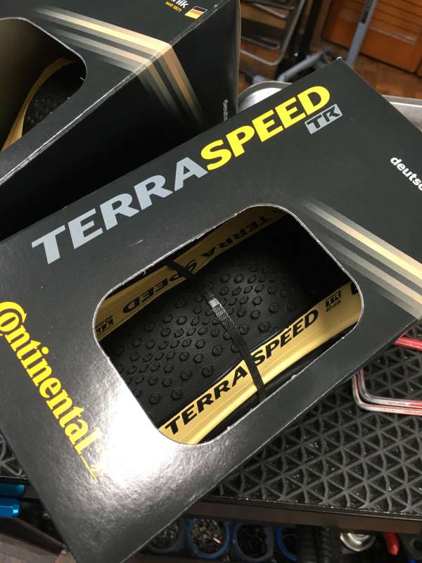 2本セット Continental コンチネンタル Race King Performance チューブレスレディ Tubeless Ready  レースキング パフォーマンス 並行輸入品 ◇在庫限り◇