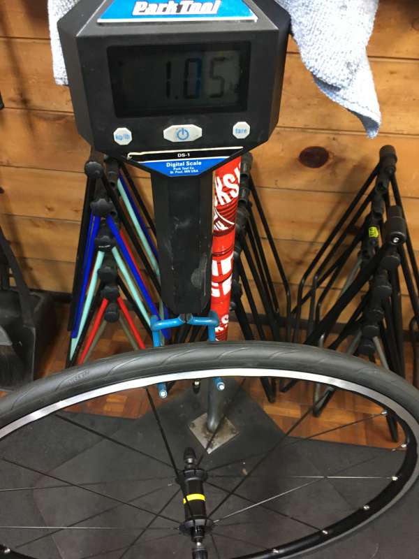ＭＡＶＩＣ HELIUM SHIMANO シマノ 9s チューブレスタイヤ MAVIC HELIUM SHIMANO シマノ 9s チューブレスタイヤ