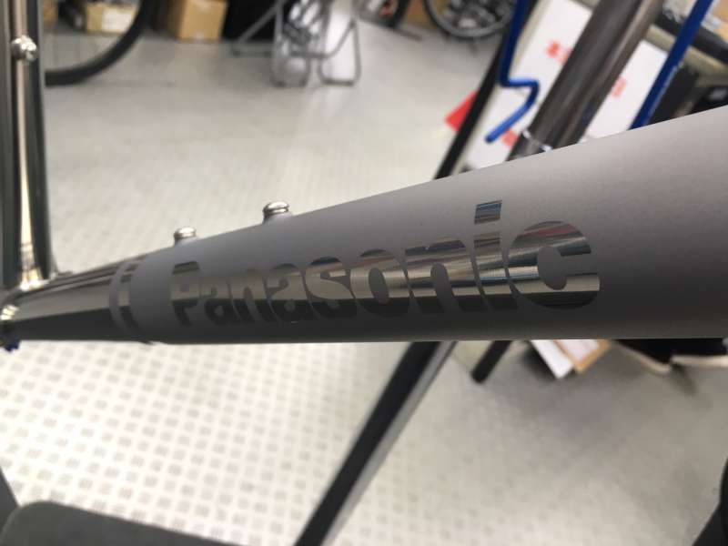 パナソニック チタンフレーム 380サイズ Panasonicのチタンフレームが入荷しました！開封と取付パーツについて